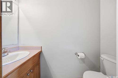 11 Columbia Drive, Saskatoon, SK - Indoor Photo Showing Bathroom