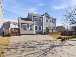 46 Rockpoint Court Bedford, NS B4A 4M3