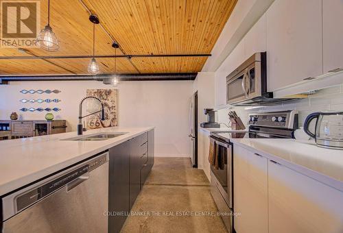 103 - 85 Spruce Street, Cambridge, ON - Indoor Photo Showing Kitchen With Double Sink