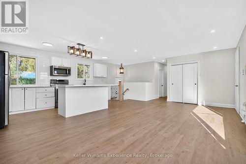 556 Champlain Road, Tiny, ON - Indoor Photo Showing Kitchen