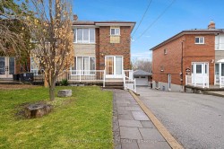 27 Gotham Court  Toronto, ON M6M 2N9