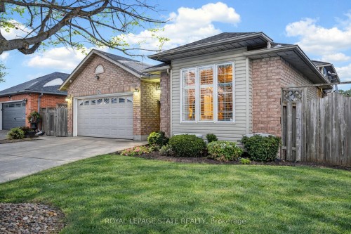 128 Nugent Drive, Hamilton, ON - Outdoor