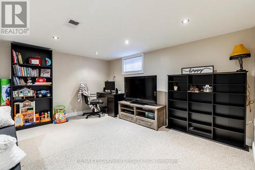 118 Julian Avenue, Hamilton, ON - Indoor