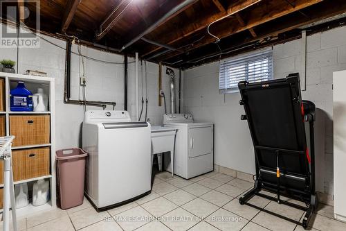 118 Julian Avenue, Hamilton, ON - Indoor Photo Showing Laundry Room