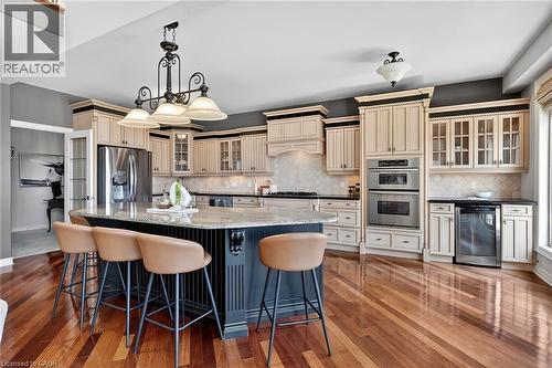 35 Scullers Way Unit# 2, St. Catharines, ON - Indoor Photo Showing Kitchen With Upgraded Kitchen