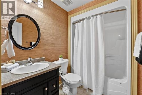 35 Scullers Way Unit# 2, St. Catharines, ON - Indoor Photo Showing Bathroom