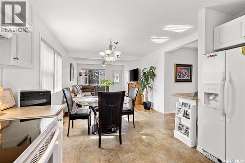 359 4Th Avenue Se, Swift Current, SK - Indoor Photo Showing Dining Room
