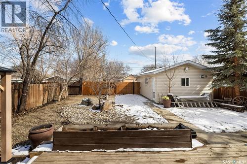 359 4Th Avenue Se, Swift Current, SK - Outdoor