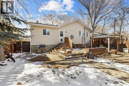 359 4Th Avenue Se, Swift Current, SK - Outdoor