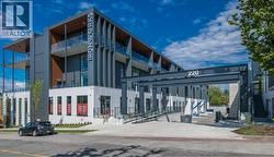 201 1930 PANDORA STREET  Vancouver, BC V5L 0C7