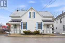 33-35 VICTORIA STREET Carleton Place, ON K7C 2W2