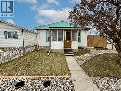 201 6th Avenue S  Cranbrook, BC V1C 2H7