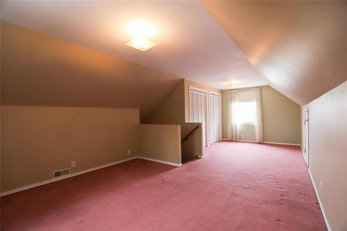 15 Third Avenue, Teulon, MB - Indoor Photo Showing Other Room