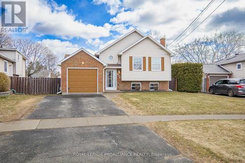 679 MACKECHNIE CRESCENT  Cobourg, ON K9A 4Y1