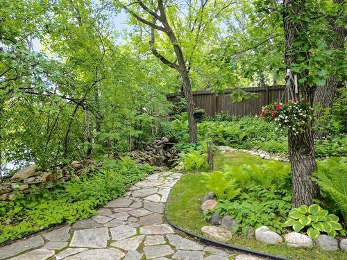 3211 Mcdonald Avenue, Brandon, MB - Outdoor