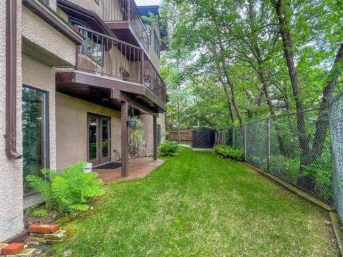 3211 Mcdonald Avenue, Brandon, MB - Outdoor With Balcony