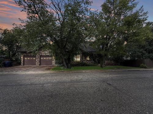 3211 Mcdonald Avenue, Brandon, MB - Outdoor