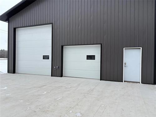 22151 3 Highway, Dufferin, MB 