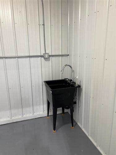 22151 3 Highway, Dufferin, MB 