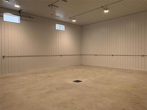 22151 3 Highway, Dufferin, MB 