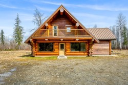 3826 York Rd Campbell River, BC V9H 1B2