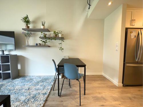 202-3155 Gordon Drive, Kelowna, BC - Indoor