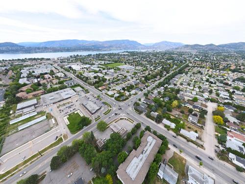 202-3155 Gordon Drive, Kelowna, BC - Outdoor With View