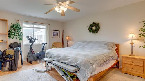 6524 Highway 6, Coldstream, BC - Indoor Photo Showing Bedroom