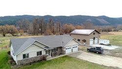 6524 Highway 6 Coldstream, BC V1B 3C6