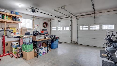 6524 Highway 6, Coldstream, BC - Indoor Photo Showing Garage