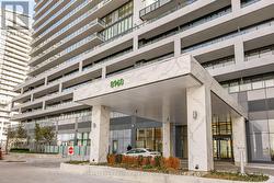 1121 - 8960 JANE STREET  Vaughan, ON L4K 2M9