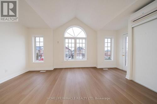 Upper - 643 Warhol Way, Mississauga, ON - Indoor Photo Showing Other Room