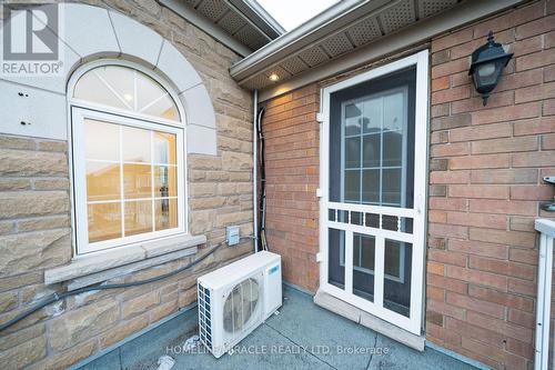 Upper - 643 Warhol Way, Mississauga, ON - Outdoor With Exterior