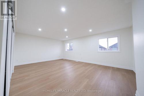 Upper - 643 Warhol Way, Mississauga, ON - Indoor Photo Showing Other Room