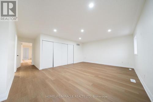 Upper - 643 Warhol Way, Mississauga, ON - Indoor Photo Showing Other Room