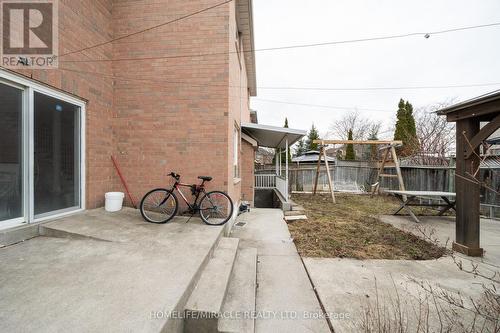Upper - 643 Warhol Way, Mississauga, ON - Outdoor With Exterior