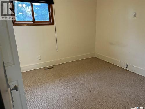 101 2Nd Avenue E, Lafleche, SK - Indoor Photo Showing Other Room