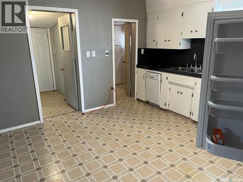 101 2Nd Avenue E, Lafleche, SK - Indoor Photo Showing Kitchen With Double Sink