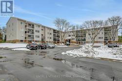 112 - 6532 BILBERRY DRIVE Ottawa, ON K1C 4N9