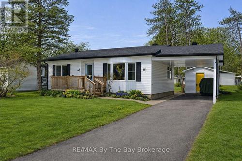 15 CARRUTHERS STREET S  Wasaga Beach, ON L9Z 1K2