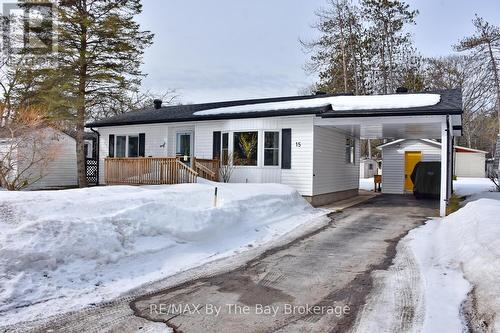 15 CARRUTHERS STREET S  Wasaga Beach, ON L9Z 1K2
