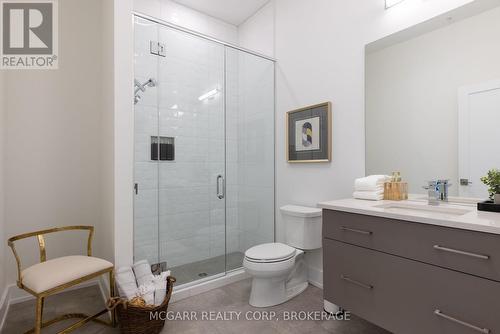 Spacious 3 pc with large shower - 403 - 77 Yates Street, St. Catharines (Downtown), ON - Indoor Photo Showing Bathroom