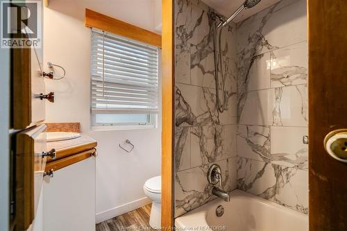 2436 Turner, Windsor, ON - Indoor Photo Showing Bathroom