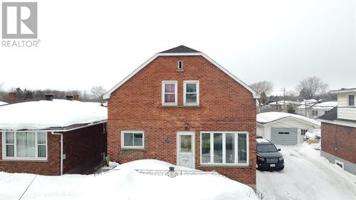 281 Pittsburgh AVE  Sault Ste. Marie, ON P6C 5B7