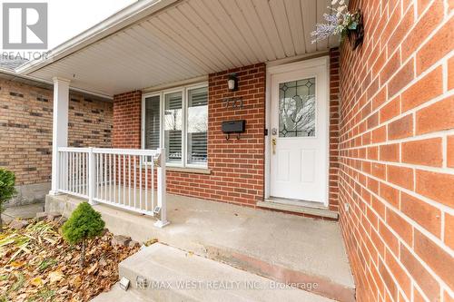 721 Acadia Drive, Hamilton, ON - Outdoor With Exterior
