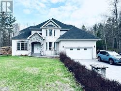 461 JOHN ASELFORD DRIVE  Ottawa, ON K2W 1A8