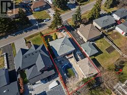 1294 PINEGROVE ROAD Oakville, ON L6L 2X3