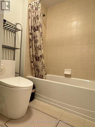 SECOND FLOOR ROOM A - 936 GORING CIRCLE , Newmarket, Ontario L3X 0B6 5