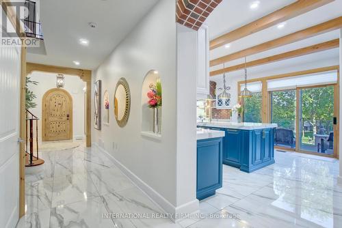 6 Pinehurst Lane, Springwater, ON - Indoor Photo Showing Other Room