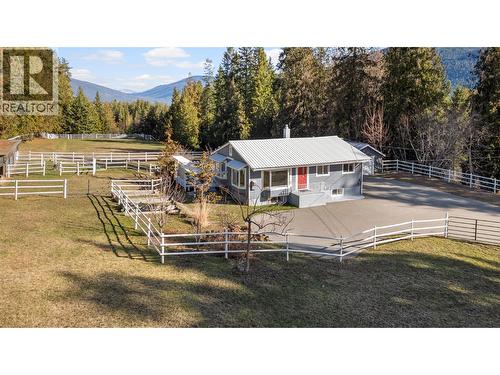 4091 10 Avenue SE  Salmon Arm, BC V1E 1W7